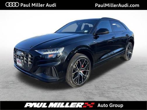 2023 Audi Q8 55 Premium Plus