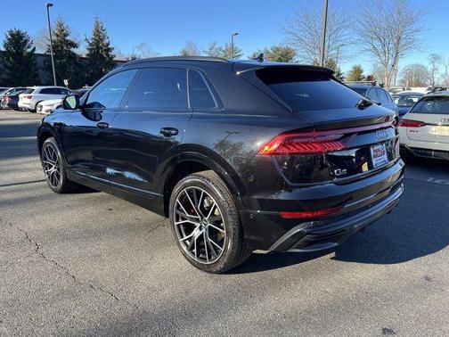 2023 Audi Q8 55 Premium Plus