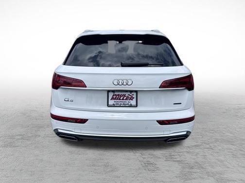 2024 Audi Q5 45 S line quattro Premium