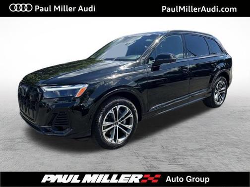 2025 Audi Q7 45 Premium Plus