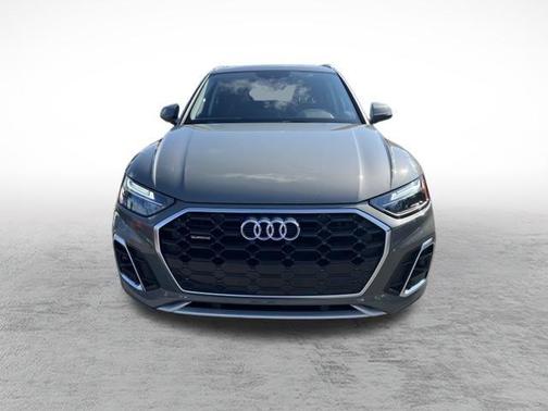2024 Audi Q5 45 S line quattro Premium