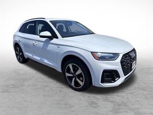 2022 Audi Q5 45 S line quattro Premium