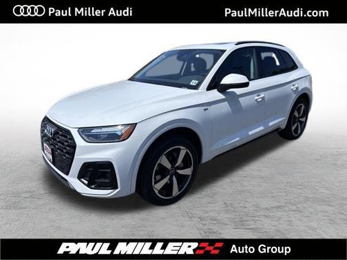 2022 Audi Q5 45 S line quattro Premium