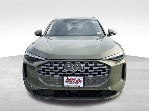 District Green Metallic 2025 Audi Q5 2.0T quattro Premium