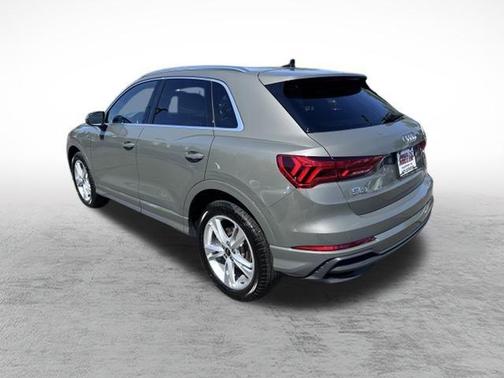2024 Audi Q3 45 S line Premium