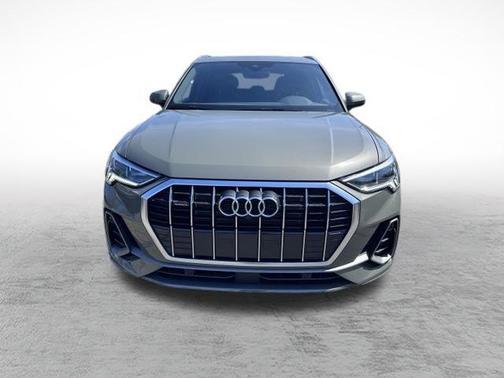 2024 Audi Q3 45 S line Premium