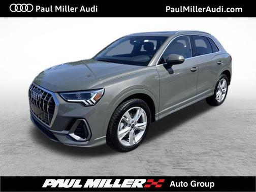 2024 Audi Q3 45 S line Premium