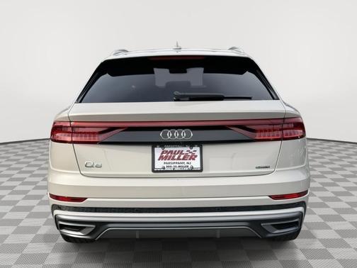 Vicuna Beige Metallic 2023 Audi Q8 55 Premium Plus