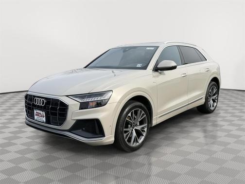 Vicuna Beige Metallic 2023 Audi Q8 55 Premium Plus