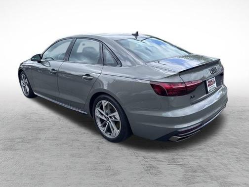2024 Audi A4 45 S line quattro Premium
