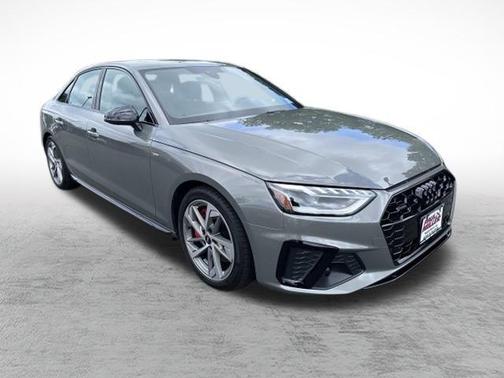 2024 Audi A4 45 S line quattro Premium