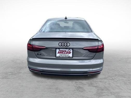 2024 Audi A4 45 S line quattro Premium