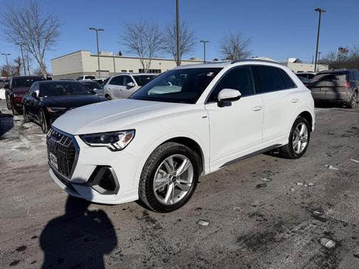 2023 Audi Q3 45 S line Premium Plus