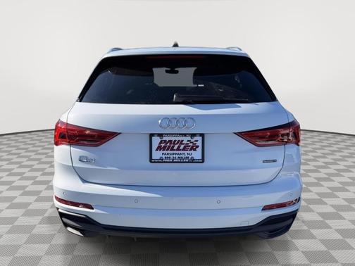 2023 Audi Q3 45 S line Premium Plus