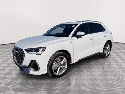 2023 Audi Q3 45 S line Premium Plus