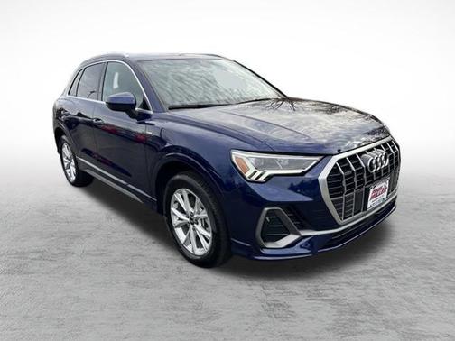 2025 Audi Q3 45 S line Premium