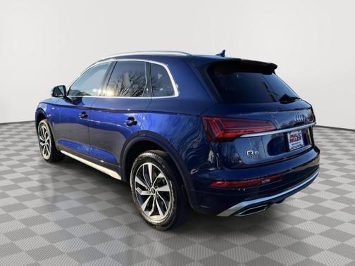2023 Audi Q5 45 S line Premium Plus