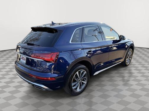 2023 Audi Q5 45 S line Premium Plus