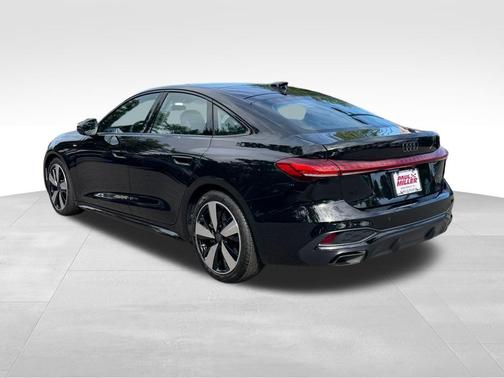 Mythos Black Metallic 2026 Audi A5