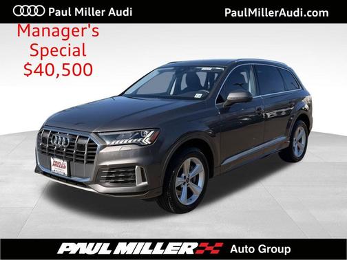 Samurai Gray Metallic 2023 Audi Q7 45 Premium Plus