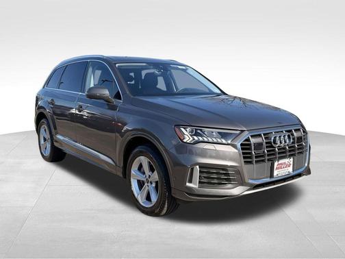 Samurai Gray Metallic 2023 Audi Q7 45 Premium Plus