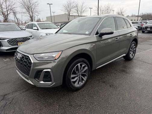 2023 Audi Q5 45 S line Premium Plus