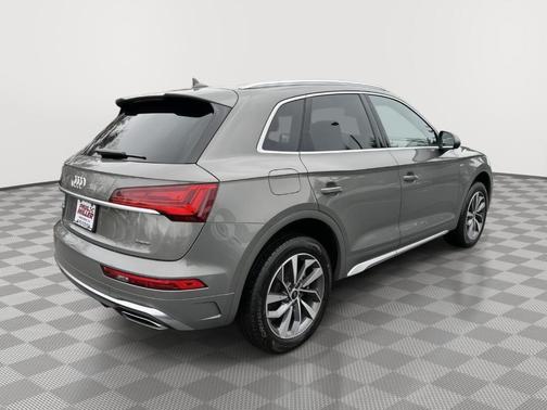 2023 Audi Q5 45 S line Premium Plus