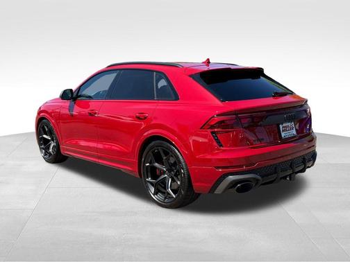 Chili Red Metallic 2026 Audi RS Q8 4.0T quattro
