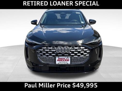 Mythos Black Metallic 2025 Audi Q5 2.0T quattro Premium