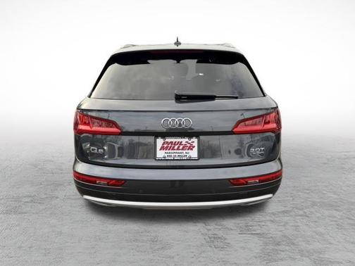 2018 Audi Q5 2.0T Tech Premium