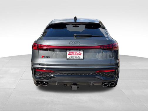 Tambora Flame 2026 Audi SQ5 3.0T Premium Plus