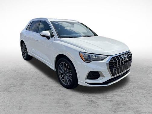 2022 Audi Q3 40 Premium