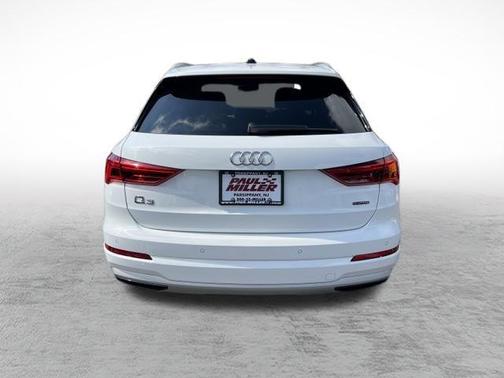 2022 Audi Q3 40 Premium
