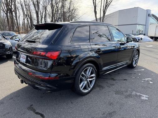 2026 Audi Q7 55 Premium