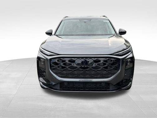 Daytona Gray Pearl 2026 Audi Q3 S line