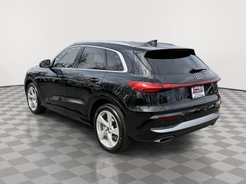 2025 Audi Q5 2.0T quattro Premium