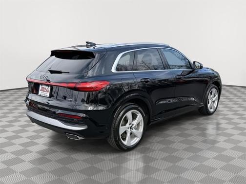 2025 Audi Q5 2.0T quattro Premium