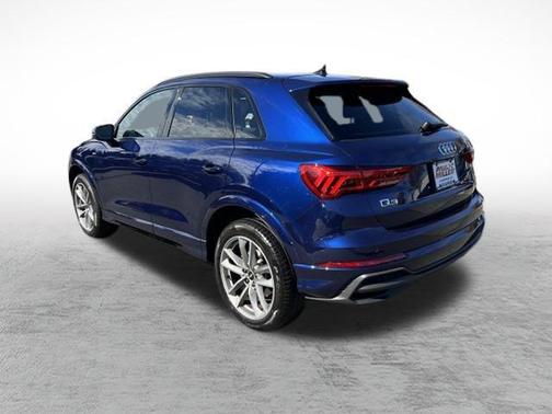 2025 Audi Q3 45 S line Premium