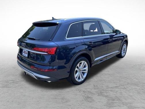 2025 Audi Q7 55 Premium Plus