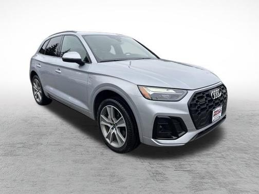 2025 Audi Q5 45 S line quattro Premium