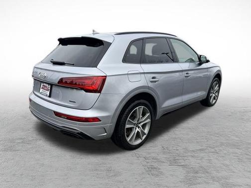 2025 Audi Q5 45 S line quattro Premium