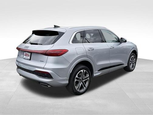 Florett Silver Metallic 2026 Audi Q5