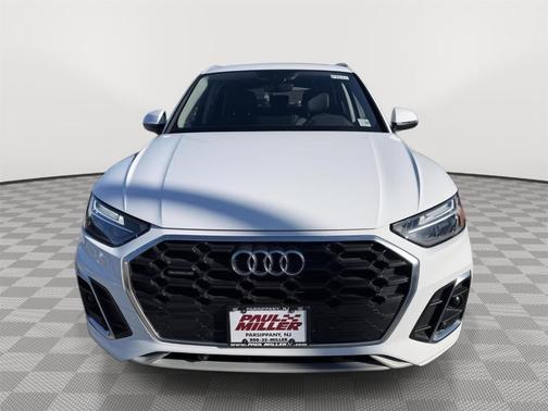 2025 Audi Q5 45 S line quattro Premium