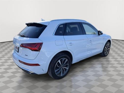 2025 Audi Q5 45 S line quattro Premium