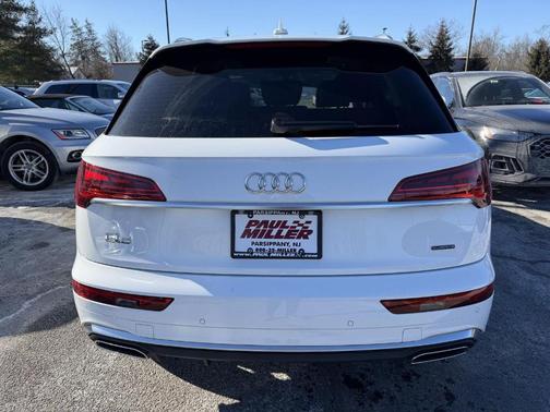 2025 Audi Q5 45 S line quattro Premium