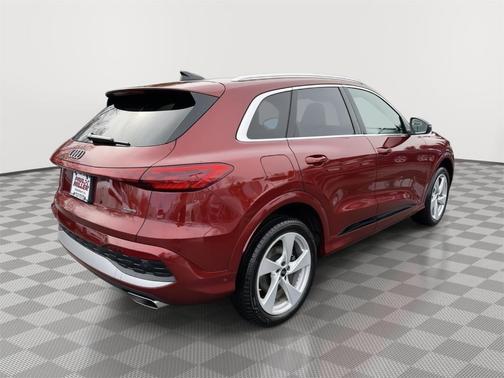 2025 Audi Q5 2.0T quattro Premium