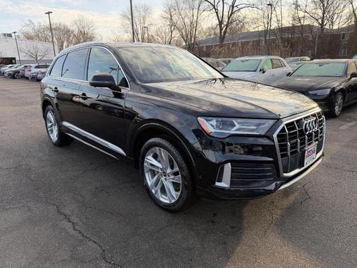 2021 Audi Q7 45 Premium Plus