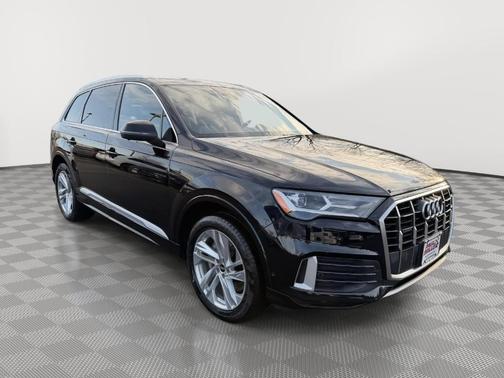 2021 Audi Q7 45 Premium Plus