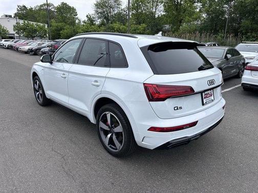 2024 Audi Q5 45 S line quattro Premium
