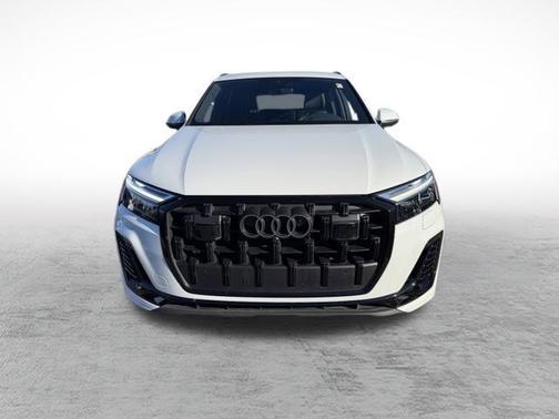 2025 Audi Q7 45 Premium Plus